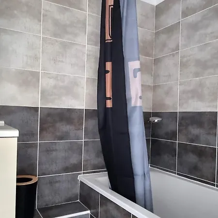 Apartamento 3 Pièces Avec Terrasse à - Fr-1-309-459