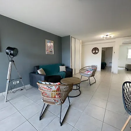 شقة 3 Pieces Avec Terrasse, Garage Et Wifi - Fr-1-309-459